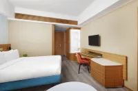 Nina Hotel Tsuen Wan West