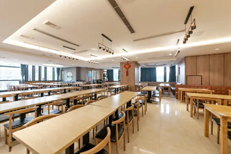 AISTON HOTEL Отели рядом с достопримечательностью «Fujian Agriculture and Forestry University Gymnasium»