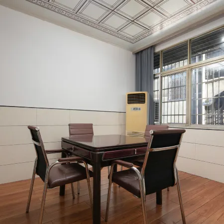 Qijiantang Business Hotel (Baofeng Street)