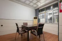 Qijiantang Business Hotel (Baofeng Street)