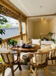 Fuxian Lake Jingsheting Homestay
