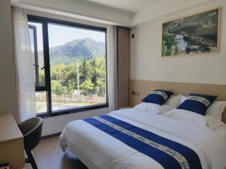 Bridge View Homestay Отели рядом с достопримечательностью «Beijian Bridge»