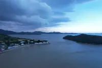 Sea sunrise · Langtaosha · Seaview Holiday Home - Mountain view