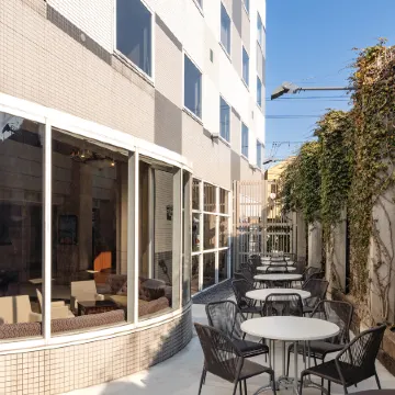 The OneFive Garden Kurashiki Отели рядом с достопримечательностью «Кодзима»