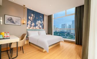 (Magnotel)Weihai Torch Eighth Street International Beach Store