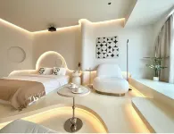 Mubird Homestay (Yanbian University Wanghong Wall)