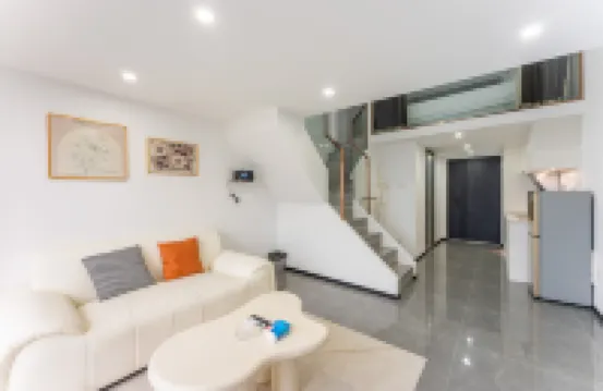 Weilv Apartment (Romon Universal City Yintai)