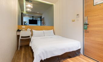 CHECK inn Express Taichung FuXing Hall 2