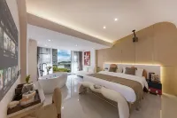 The Xiamen University Villa in Xiamen - Mountain view