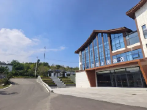 閱湖山居飯店