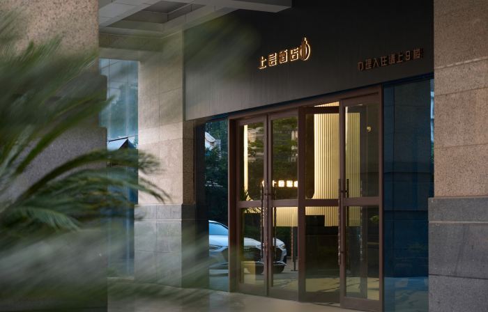 Upper floor hotel