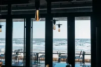 聽海卿宿（黃金海岸孤獨圖書館店） - 酒吧