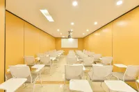 Fengjin Hotel (Xingren Plaza)