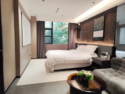 Wenya Business Hotel (Leshan Wutongqiao Branch) Hôtels à proximité de : Yanghua Ferry