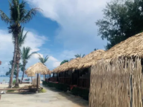 Andaman Beach Resort by Zodiac โรงแรมในเกาะหลีเป๊ะ