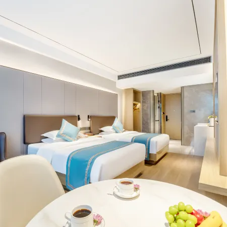 Yufeng Huichong Hotel (Jinshan Ancient Town)