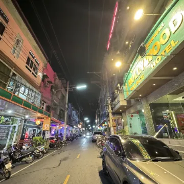 Hollywood Dannok Hotel