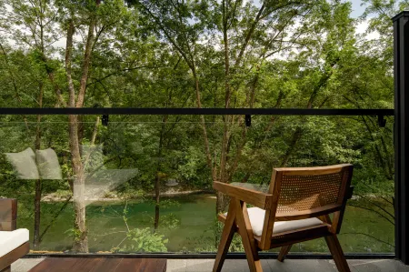 Fanjingshan Yunyu Xi Yeshe Panorama Homestay Отели рядом с достопримечательностью «Mount Fanjing»