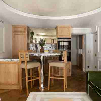 HIGHSTAY - Luxury Serviced Apartments - Place des Victoires Rooms