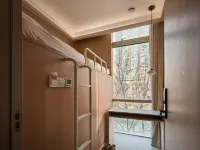Grain Buds Light Hotel