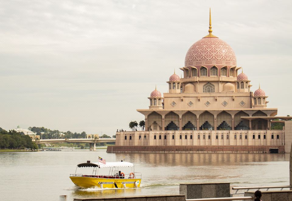 Zenith Putrajaya Over view