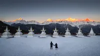 雪山醒來飯店 飛來寺景區-1號觀景台附近的飯店