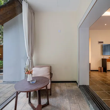 Xiangxieli Nanguo Wenquan Vacation Apartment (Jiahecheng)
