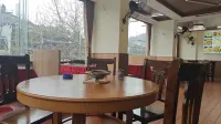 Cloud Hidden Retreat Boutique Riverside Inn (Fenghuang Ancient Town Tuojiang Branch)