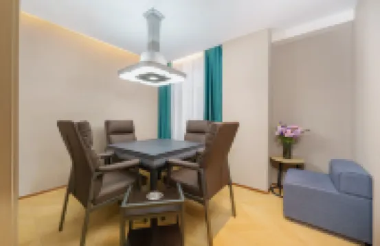 Hailan Holiday Hotel (Urumqi Medical University)