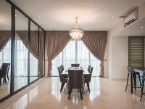 Homely Marina View 3BR Permas Bathtub & Seaview