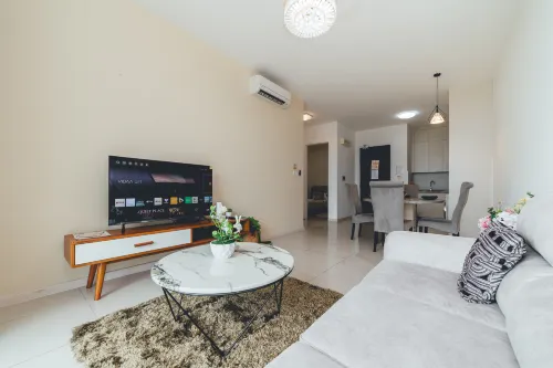 Macrolink Medini Blossom Stay 2BR 4pax Legoland