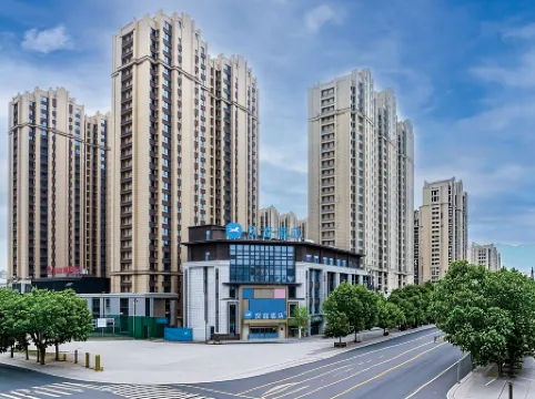 HanTing Hotel (Anyang Linzhou Hongqi Canal Avenue)