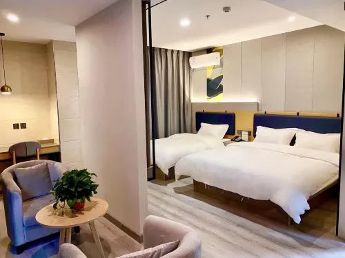 Ripple Hotel (Wutaishan Station Wenhui Road) - parking