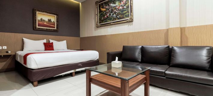 RedDoorz Plus @ Tuparev Cirebon Hotels in Cirebon Regency