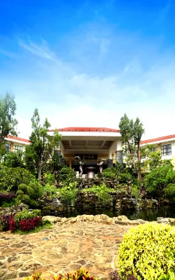 Zansuwan Hotel Hotels in Leizhou