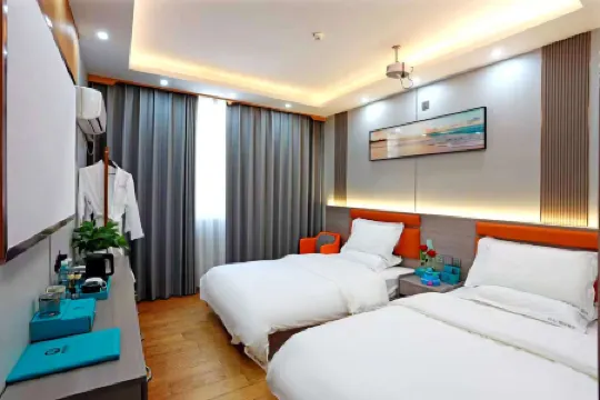 Yunshang Jinhua Hotel (Ganzi Danba County)