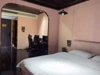 Yicheng W Yueta E-sports Hotel (Zizhong Road Daxia City)