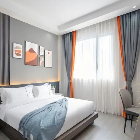 Luodian Jincheng Shangjia Hotel