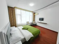 YunXiLuJian Hotel