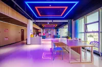 Changji Hua'er Qingshe Hotel (Feima Turntable, Beijing South Road Branch) - 2-Star