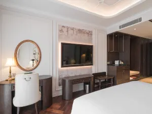 Golden Imperial Hotel