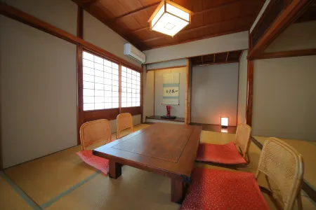 Dougoya Отели рядом с достопримечательностью «Okaido Shopping Street»