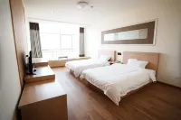 TongLinBaiYun  Hotel Hotels in Linyi County