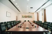 Jinghai Hotel