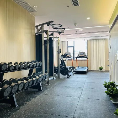 Lemon Hotel (Ningbo Tianyi Square & Chenghuang Temple Отели рядом с достопримечательностью «Комплекс «Башня барабана Нинбо»»