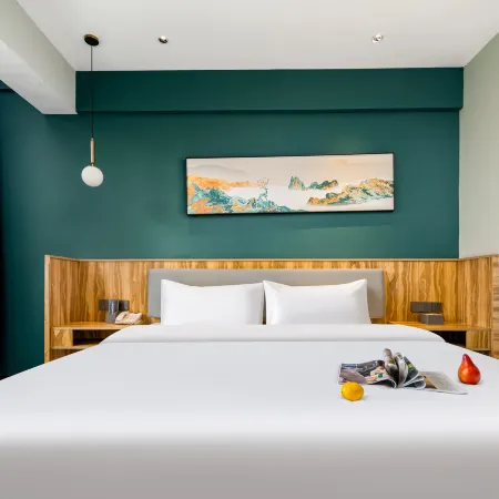 Peace Hotel (Yongcheng Jinboda Plaza Branch)