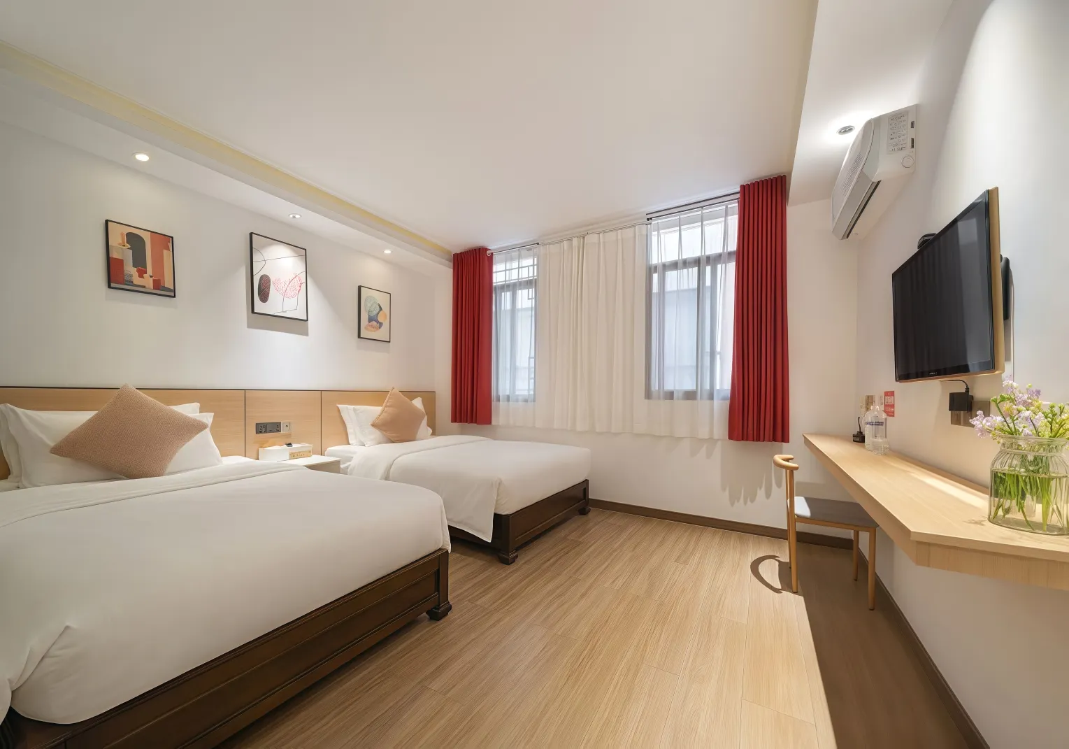 Heart's Residing Lane Inn(Opposite Tianmen Cableway Station, Zhangjiajie)