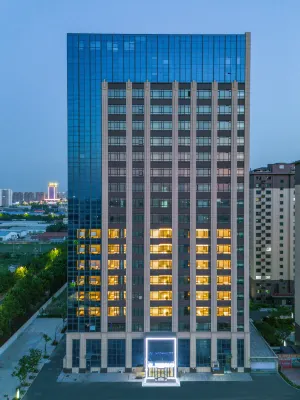 HomeInn Business Hotel (Weifang Yixin Street North of High-speed Railway Station)