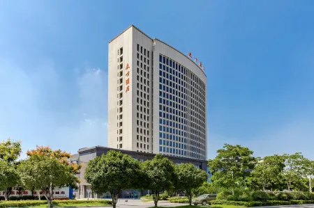 Oriental Hotel (Haiji Star Plaza Store, Frog Port Vocational Education Park) Отели в г. Бенгбу