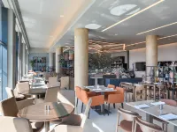 Meliá Lisboa Aeroporto Hotels near Olivais